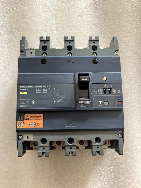 Schneider Electric EZD160E 4P100A 1 Marine Spare Part