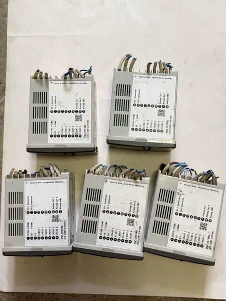 AZBIL PBC-201VN0 Controller 1000