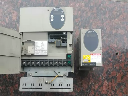 Schneider Electric Servo Drive LXM05AD57N4