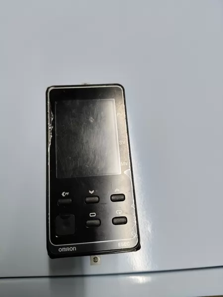 Omron E5EC-CX4ASM-005 Temperature Controller