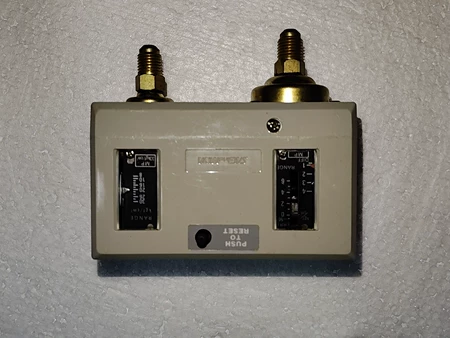 DNS-D606M Pressure Controller