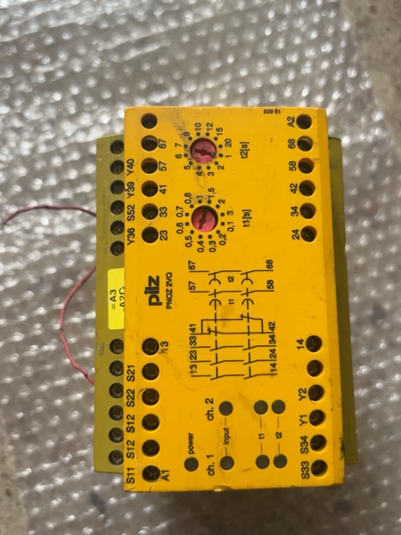 Safety Relay PNOZ 2VQ 774013