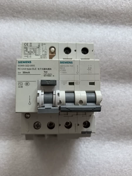 Siemens 5SY6220-7CC 2P+N C Marine Spare Part