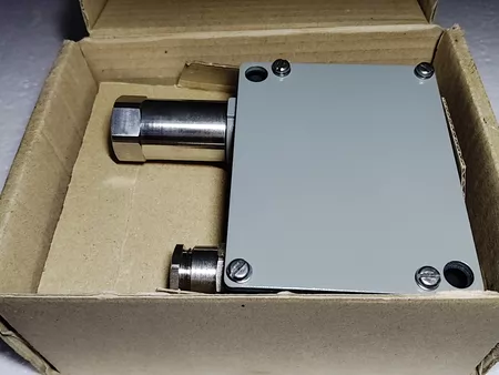 Trafag Pressure Transmitter 8202.81.2210 8202