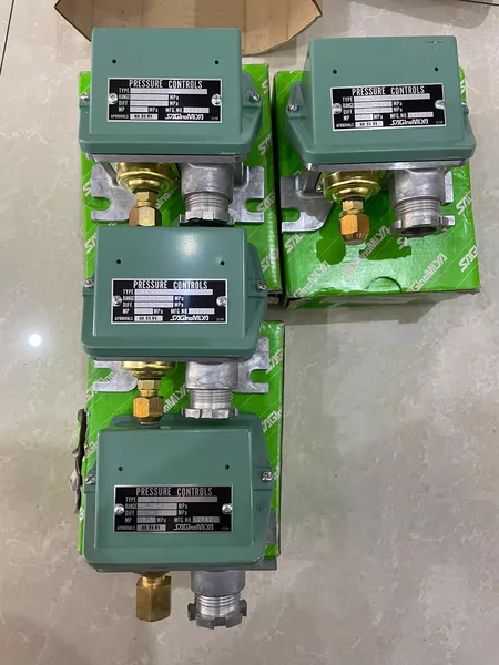 Pressure Controller