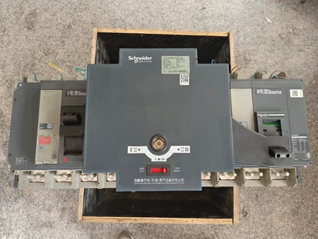Schneider Electric Power Supply Switch WATSNB1000/1000-4CBR