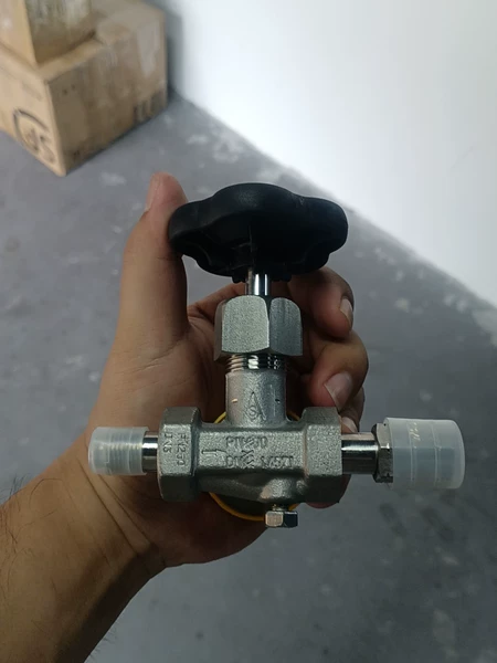 Valve Model 1.4571 PN250 DN3