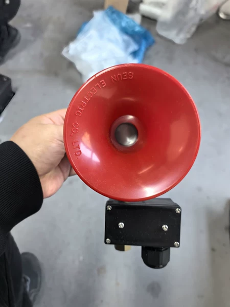 SEUN SU-SV001 Solenoid Valve + 220V A