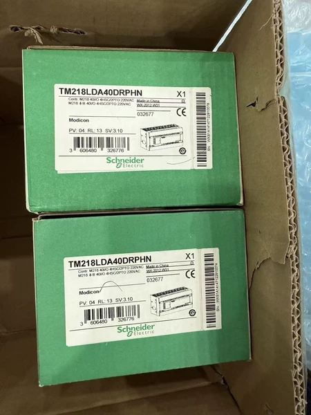 TM218LDA40DRPHN Schneider Electric PLC Module