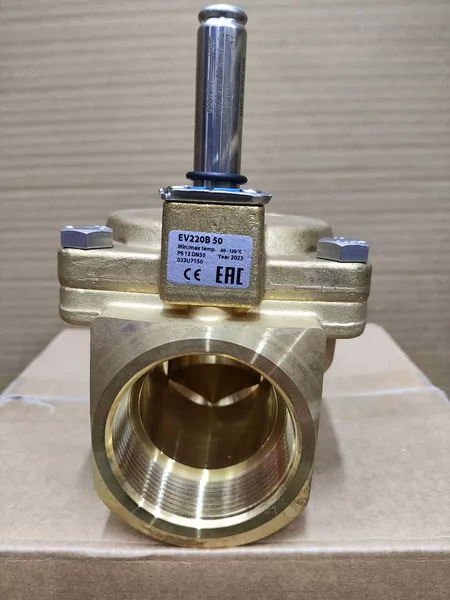 Danfoss EV220B Solenoid Valve 032U