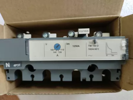 Schneider Electric CVS 4P Marine Spare Part