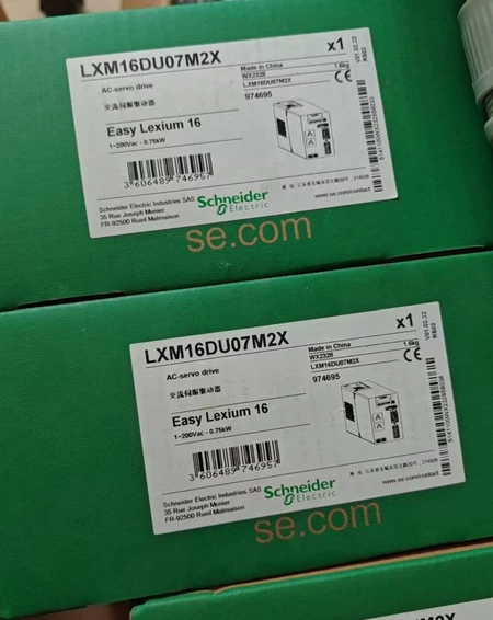 LXM16DU01M2X Schneider Electric Servo Drive