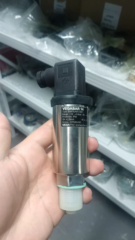 VEGABAR 14 Pressure Sensor Model BAR14.M3FA