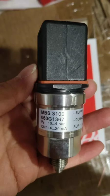 Danfoss Pressure Sensor :060G1367 0-4bar