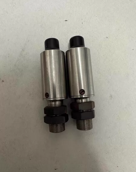 Sensor