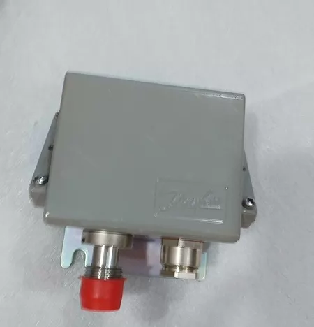 Danfoss Pressure Sensor EMP2 084G2100