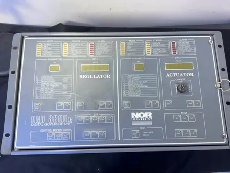 DGU8800e+ + Main Engine Remote Control AC4