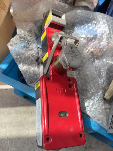Fortress Switch Model TA1T6