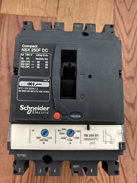 Schneider Electric NSX250F DC 3P250A 2 Marine Spare Part