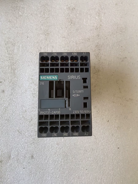 Siemens 3RH2131-2AP00 5 Voltage 2 Marine Spare Part