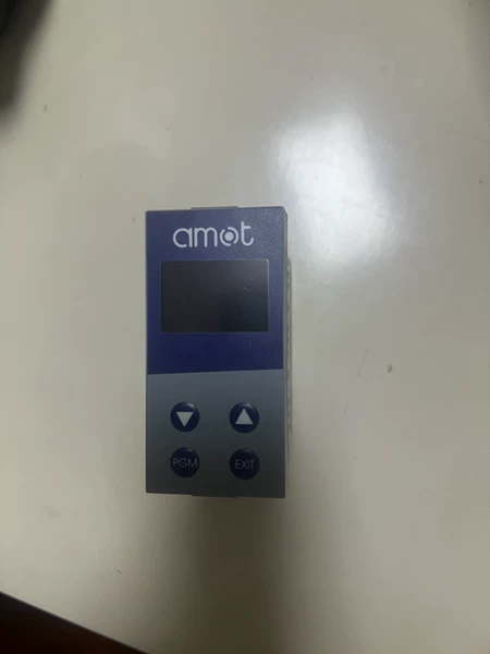 amot Temperature Controller 8071D000D-AA