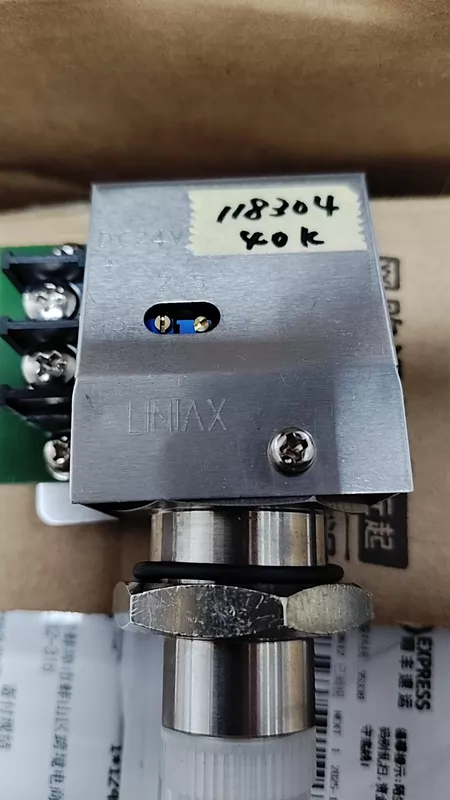LINIAX Sensor 118304 40K DC24