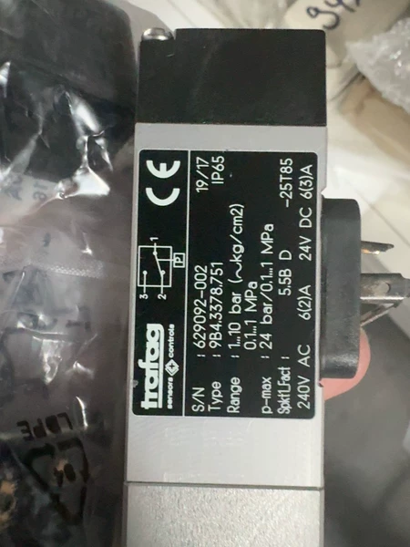Trafag Pressure Sensor Model 9B4.3378.751 Range 1