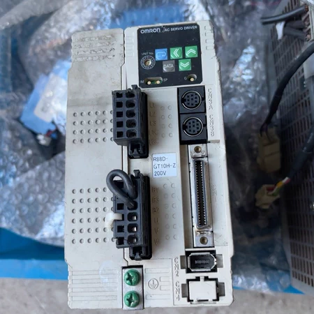 Omron OMRON R88D-GT10H-Z 200V Marine Spare Part