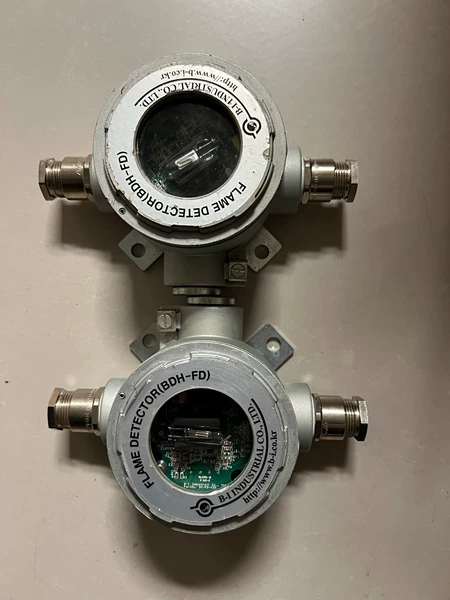 B-I FLAME DETECTOR