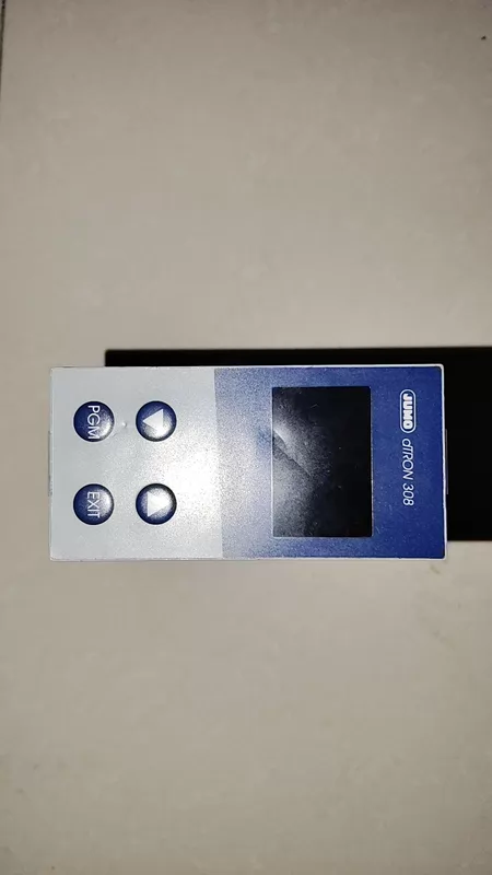JUMO dTRON 308 Temperature Controller 703042/181-1