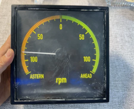 DEIF Tachometer