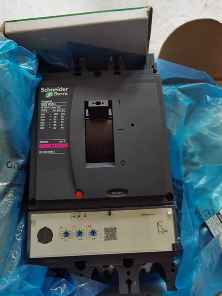 Schneider Electric NSX630H 3P630A Marine Spare Part