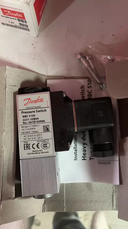 Danfoss Pressure Switch MBC5100 061B10096