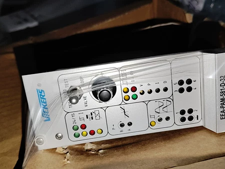 VICKERS EEA-PAM-581-D-32 Marine Spare Part