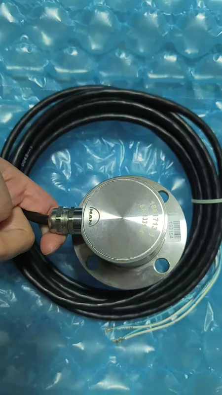 MAN Position Sensor 1881713-8 With Cable