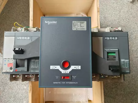 Schneider Electric Power Supply Switch WATSNB-800/800*3CB