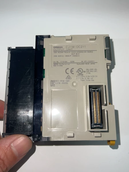 OMRON Omron PLC Module CJ1W-OC211
