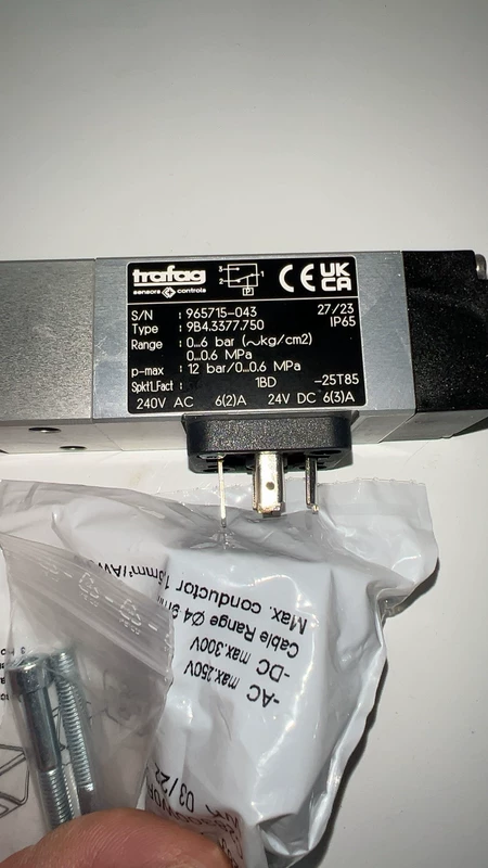Trafag Sensor 9B4.3377.750