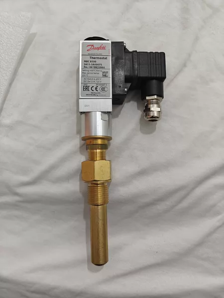 Danfoss Pressure Sensor MBC8100 2411-3A0