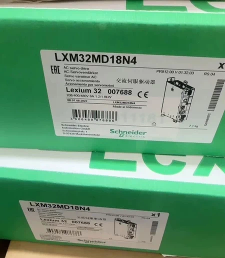 LXM32MD18N4 Schneider Electric Servo Drive