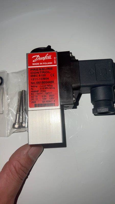 Danfoss Pressure Switch Danfoss MBC5100 061B004