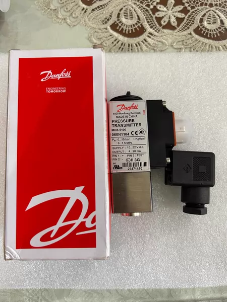 Danfoss Pressure MBS 5100 060N1104 0-15 Sensor Switch Marine Spare Part