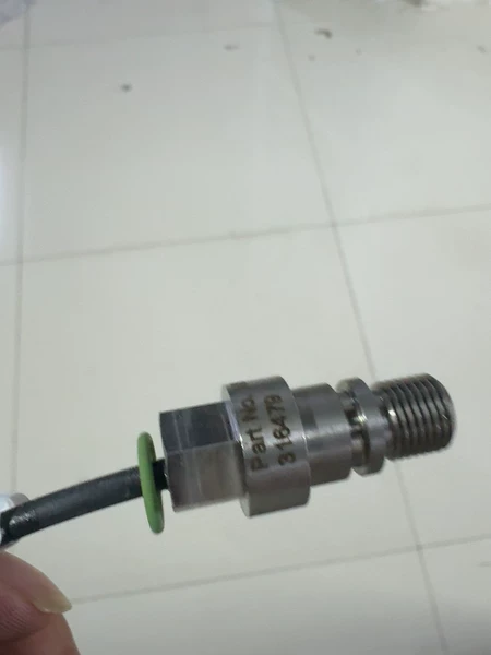 Pepperl+Fuchs Proximity Switch Model NBB0.8-10G