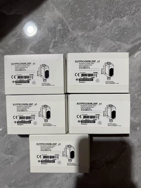 XUYPSCO929L2SP Schneider Electric Marine Spare Part