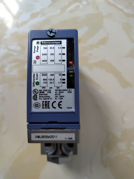 TElemecaniqur Pressure Switch XMLB035A2S11