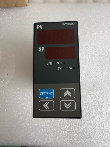 HMMCO ST380-R0/Z4 Temperature Controller