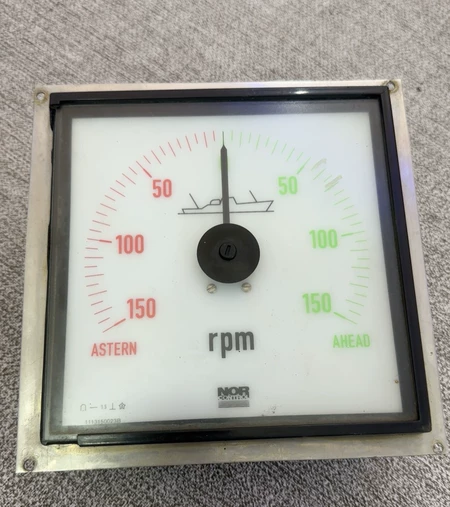 DElF Tachometer DLQ144-bc NB++