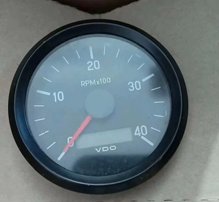 VDO Tachometer 0-40RPM