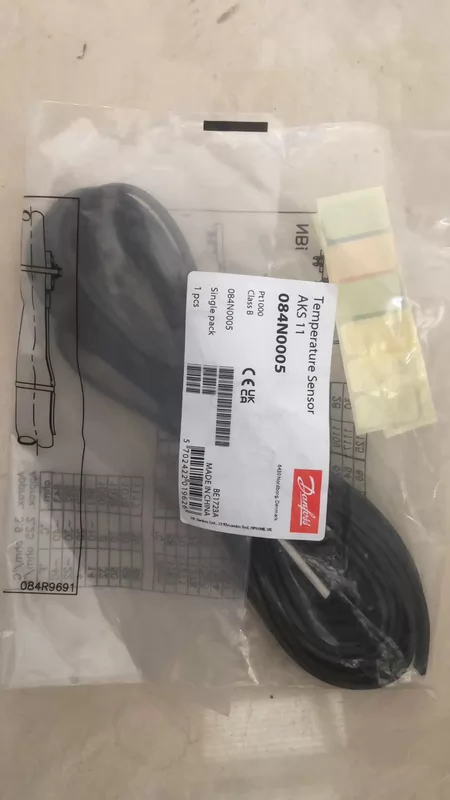 Danfoss Temperature Sensor AKS11 Model 084N0005 5.5
