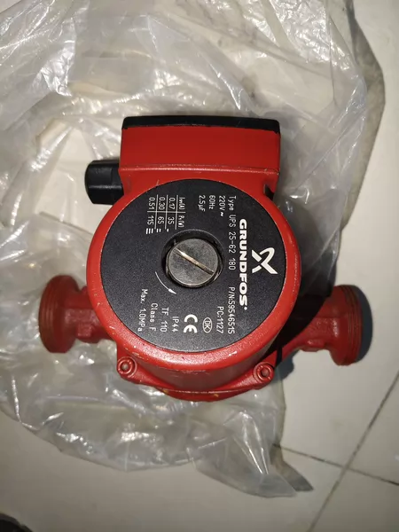 GRUNDFOS UPS 25-62 180 Pump 2